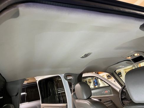 Used 2004 GMC Sierra 2500 SLE w/ Heavy-Duty Power Package image 16