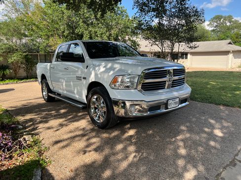 Used 2018 RAM 1500 Lone Star AWD/4WD image 5