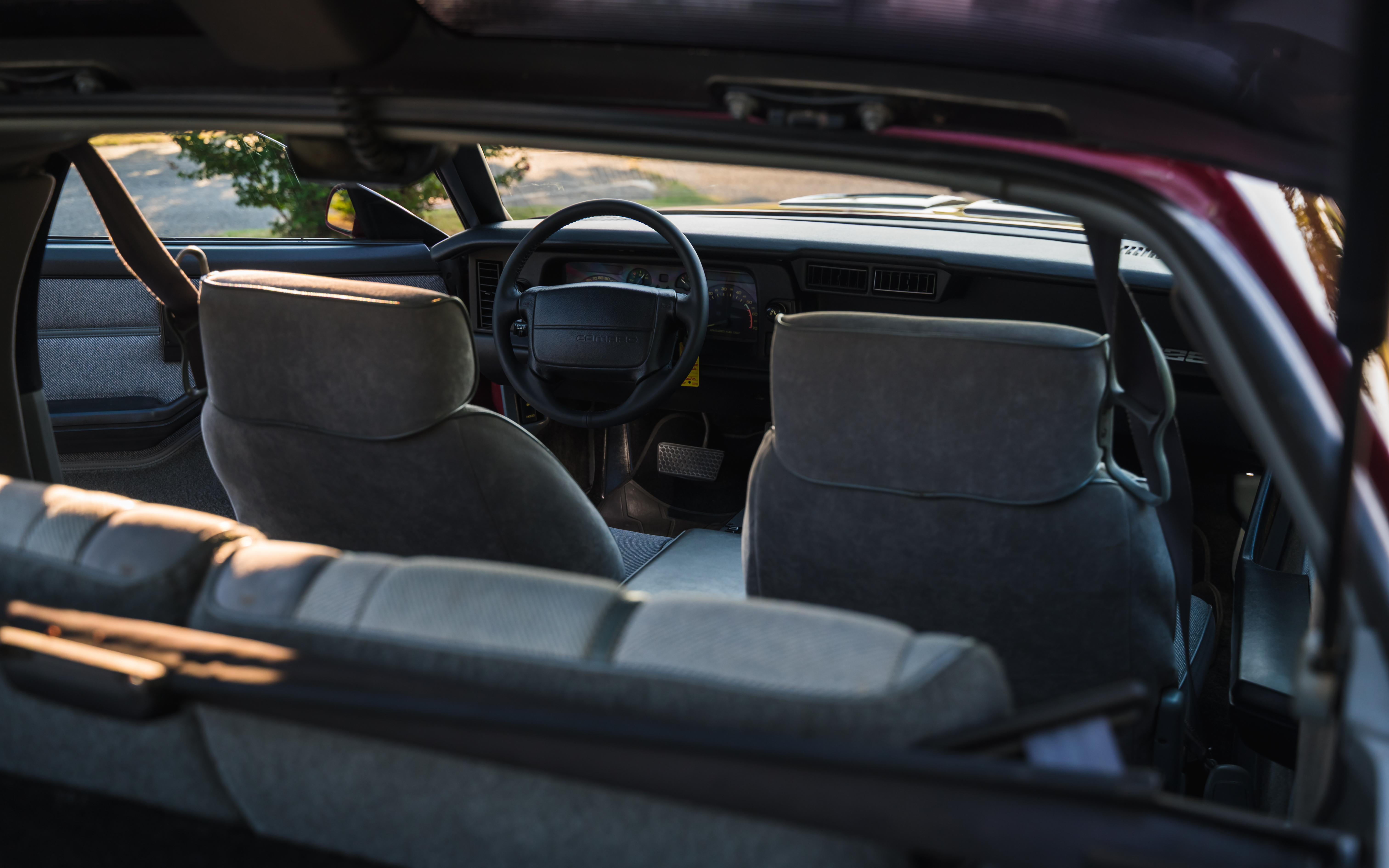 Used 1992 Chevrolet Camaro RS RWD image 28