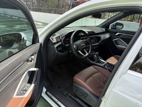 Used 2021 Audi Q3 2.0T Premium w/ Convenience Package image 9