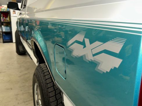 Used 1997 Ford F250 HD Short Bed image 10