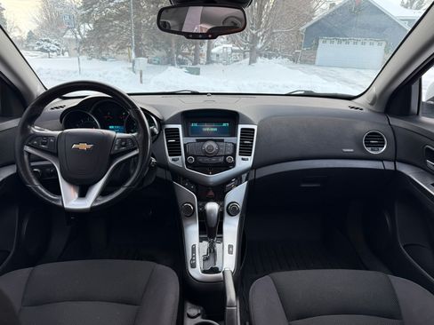 Used 2014 Chevrolet Cruze LT image 6