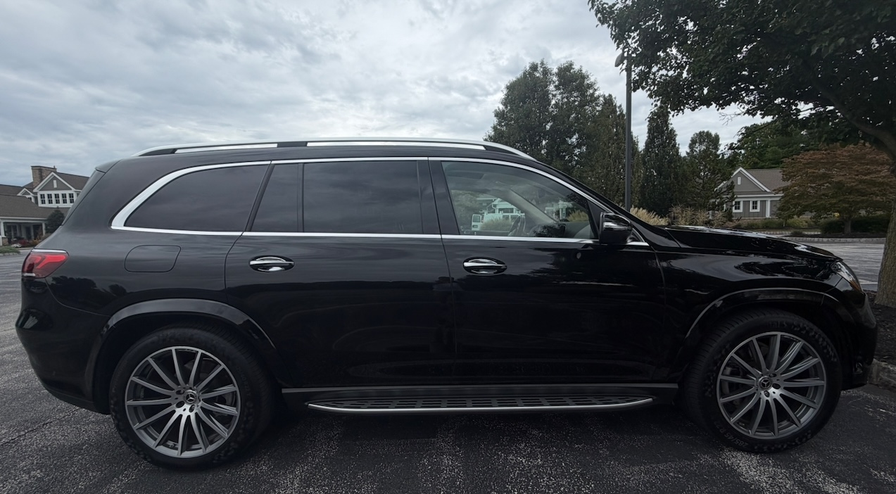 Used 2023 Mercedes-Benz GLS 450 4MATIC image 15
