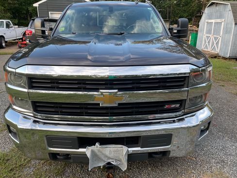 Used 2015 Chevrolet Silverado 2500 LT w/ Z71 Package, Off-Road image 6