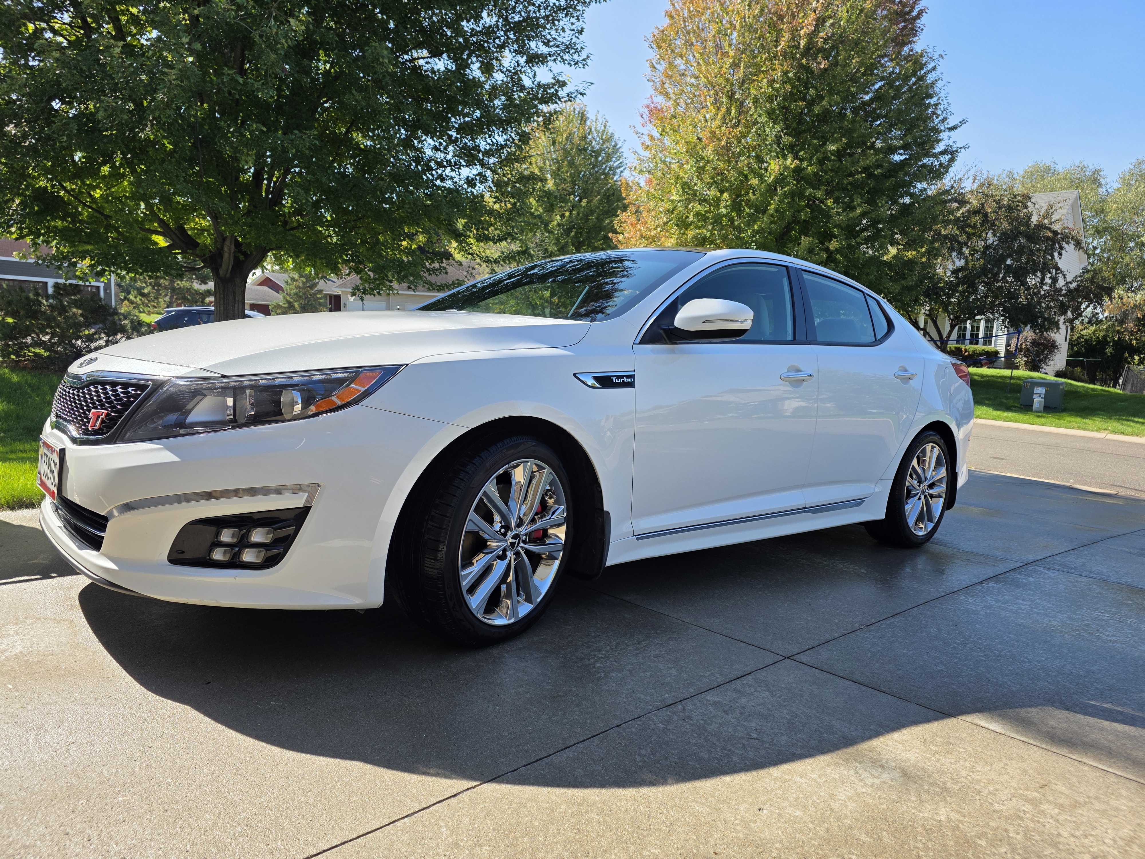 Used 2015 Kia Optima SX FWD image 1