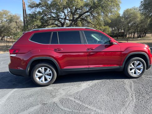Used 2019 Volkswagen Atlas SE w/ Towing Package image 15