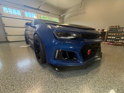 Used 2021 Chevrolet Camaro ZL1 RWD image 19