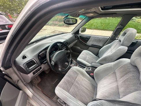Used 2001 Subaru Forester S AWD/4WD image 13