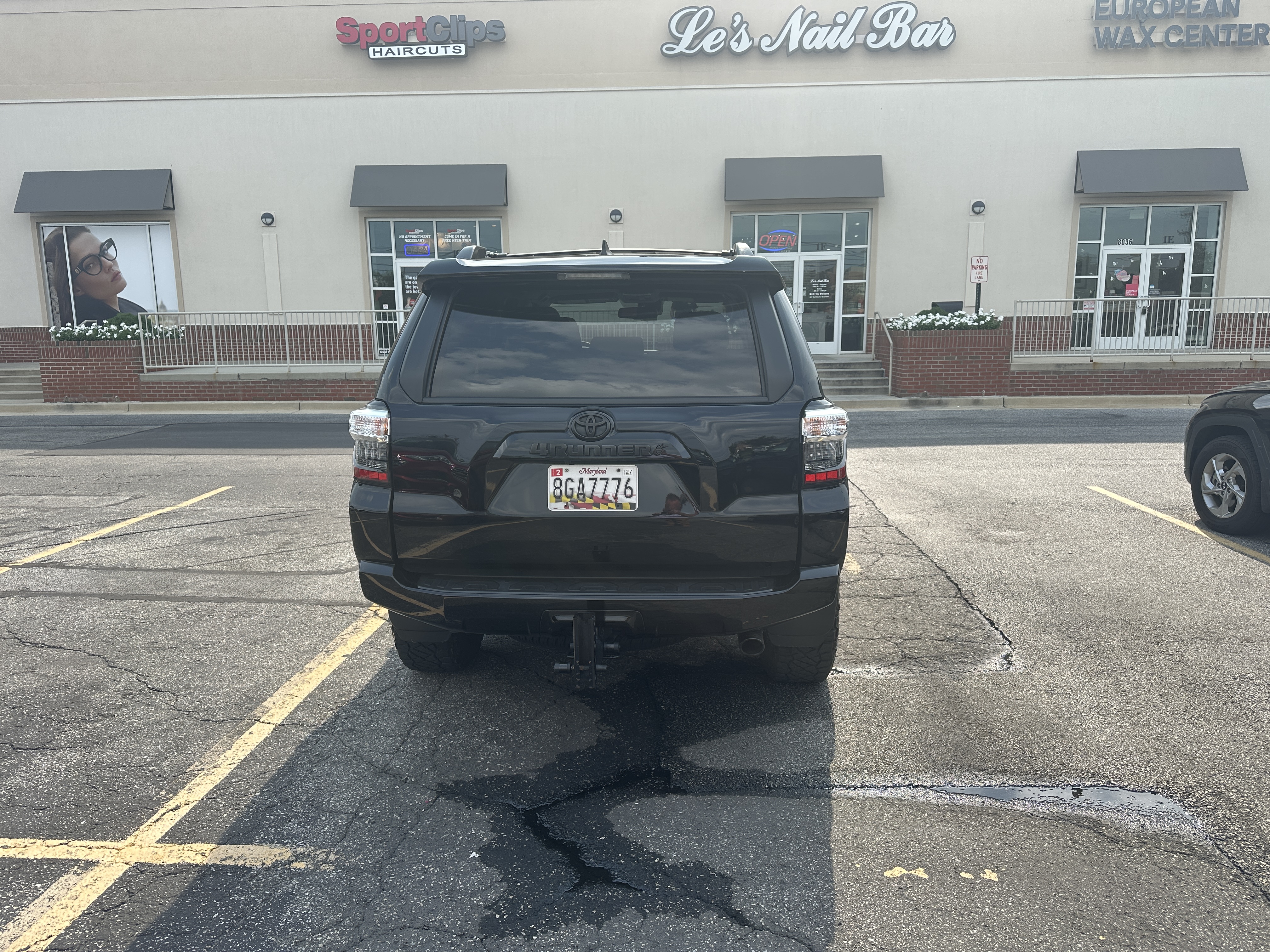 Used 2023 Toyota 4Runner SR5 AWD/4WD image 18