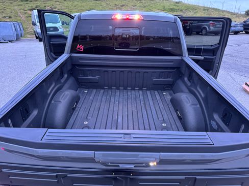 Used 2018 Ford F150 Raptor w/ Equipment Group 802A Luxury image 12