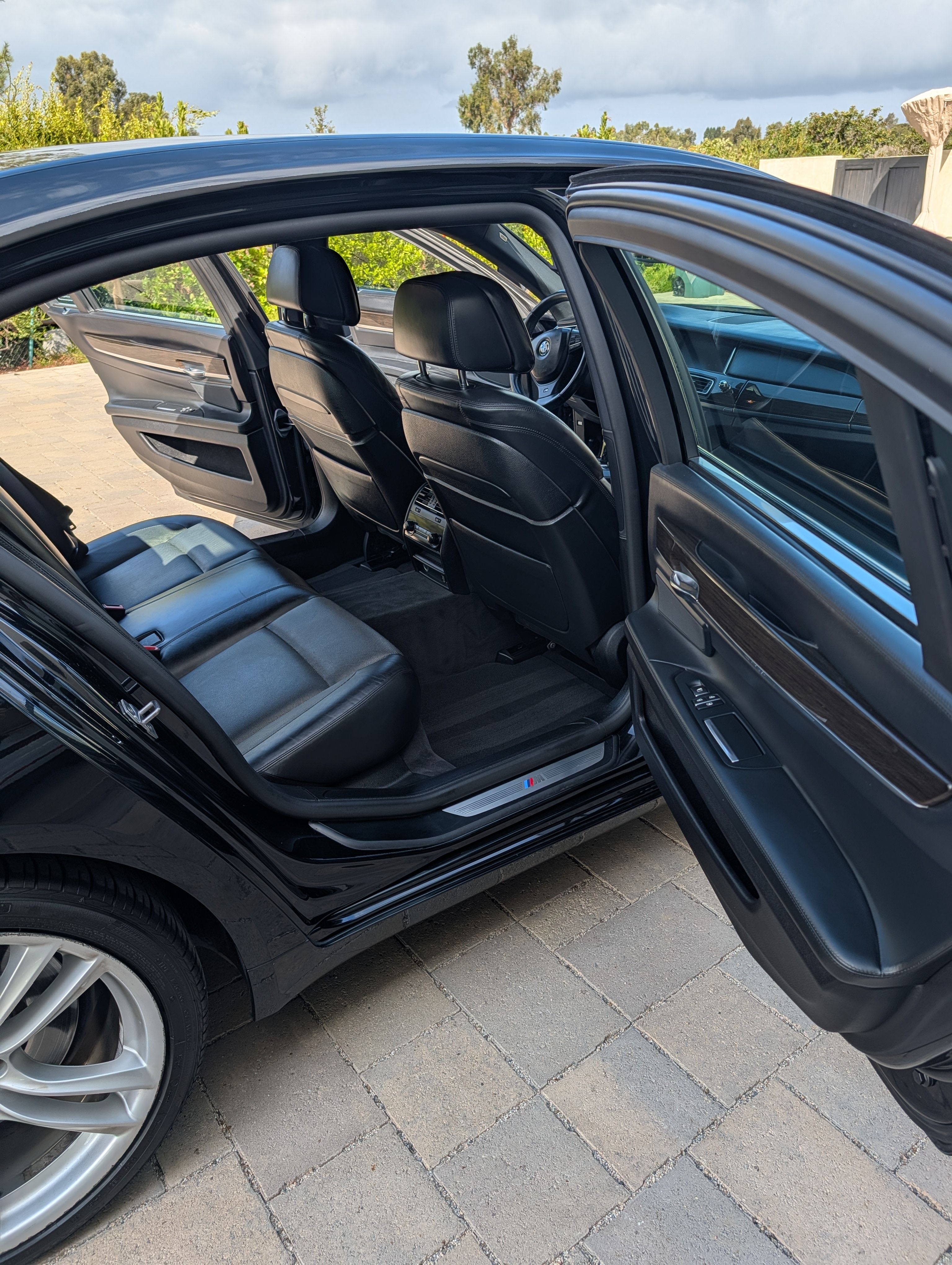 Used 2014 BMW 750Li RWD image 8