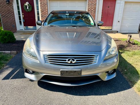 Used 2012 INFINITI G37 x Coupe w/ Premium Pkg image 1
