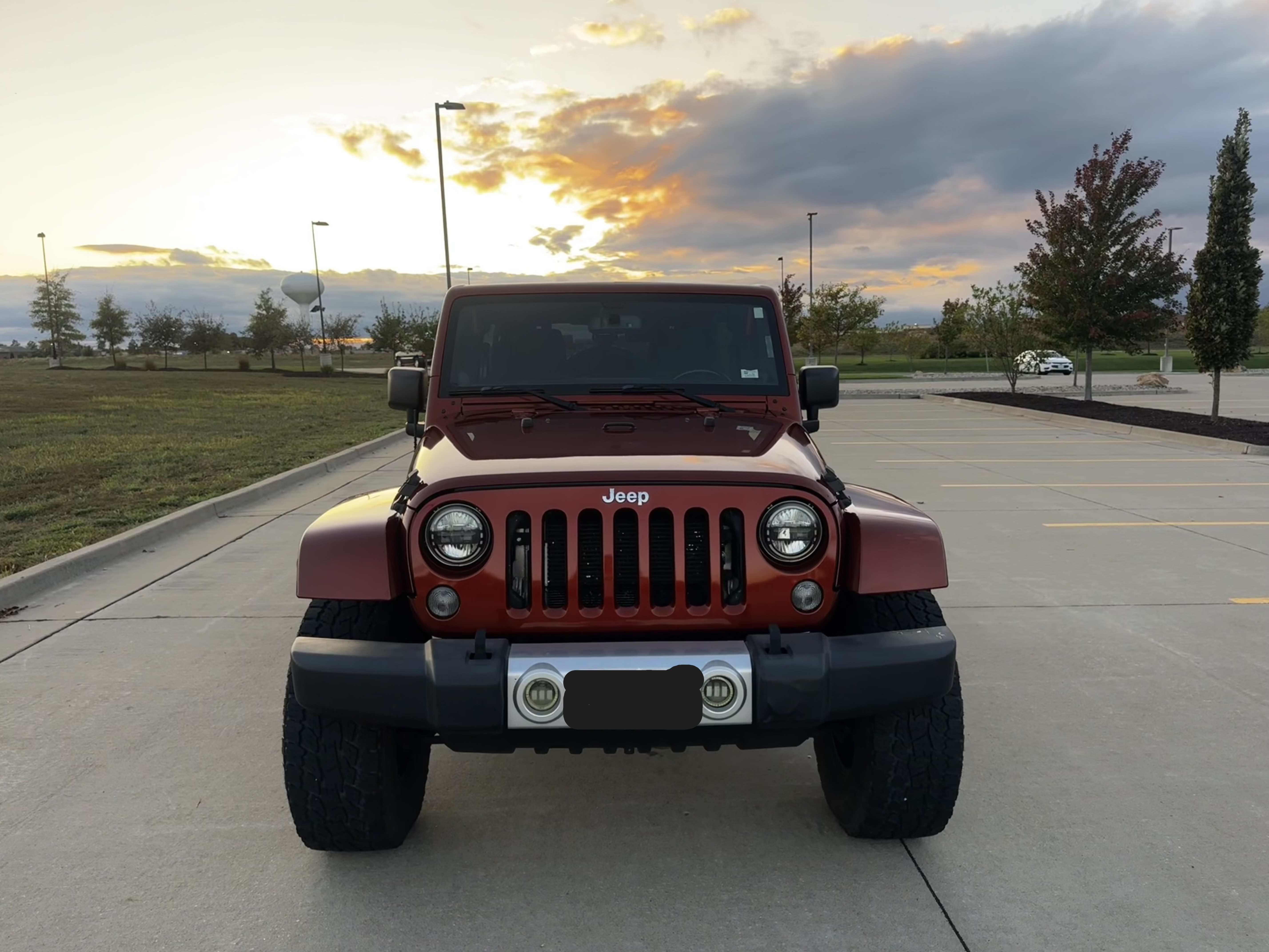 Used 2014 Jeep Wrangler Unlimited Sahara w/ Trailer Tow Group AWD/4WD image 2
