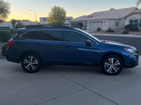 Used 2019 Subaru Outback 3.6R Limited image 5