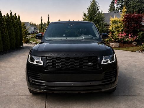 Used 2018 Land Rover Range Rover HSE AWD/4WD image 4