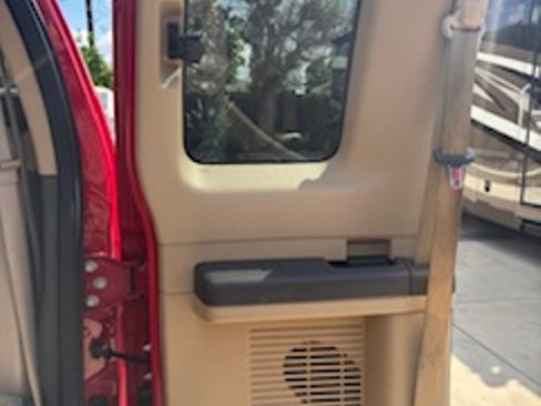 Used 2012 Ford F250 Lariat w/ Chrome Pkg image 13