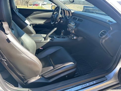 Used 2010 Chevrolet Camaro SS w/ RS Package image 6