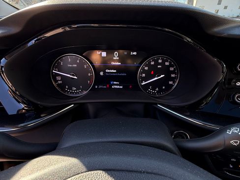 Used 2022 Buick Envision Essence w/ Technology Package II image 12