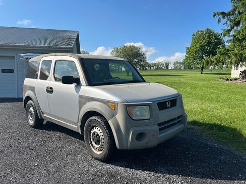 Used 2004 Honda Element LX image 12