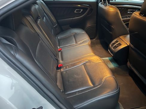 Used 2014 Ford Taurus Limited image 9