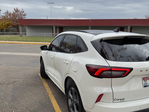 Used 2024 Ford Escape ST-Line w/ Tech Pack #1 image 10