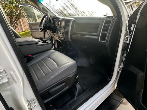 Used 2016 RAM 2500 Tradesman w/ Protection Group image 9