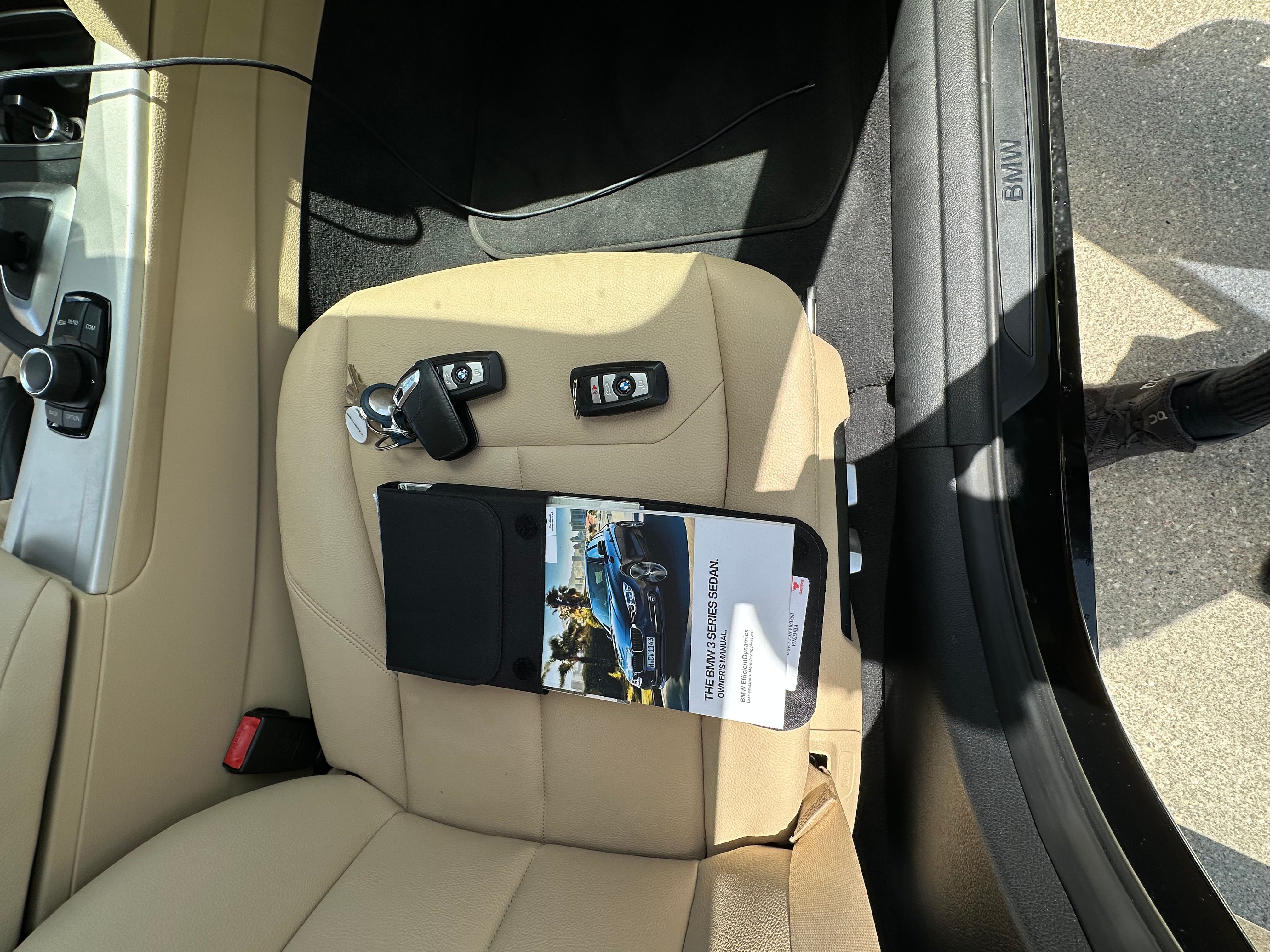 Used 2018 BMW 320i Sedan RWD image 14