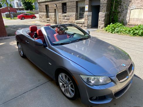 Used 2011 BMW 328i Convertible RWD image 10