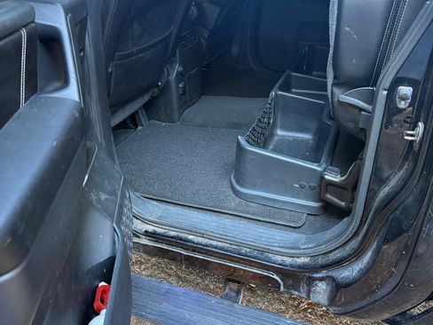 Used 2014 Nissan Titan PRO-4X image 18