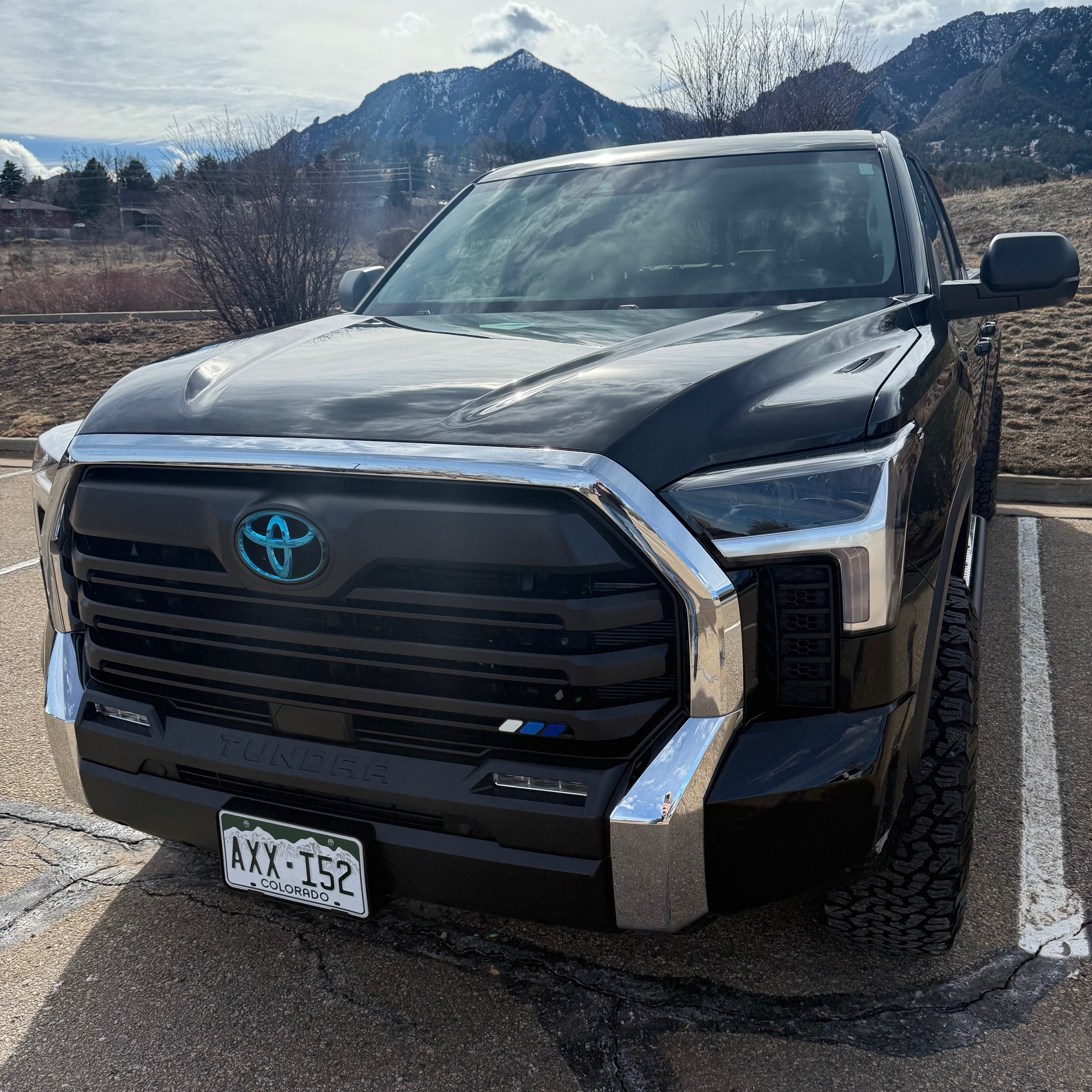 Used 2022 Toyota Tundra SR5 w/ SR5 Premium Package AWD/4WD image 5