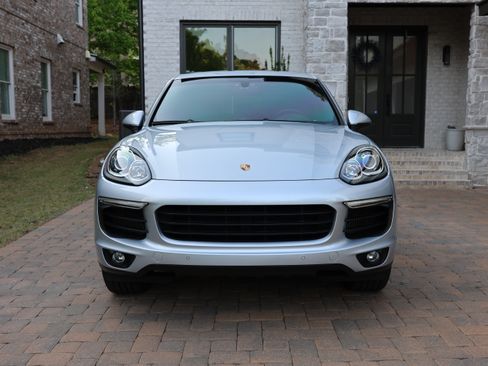 Used 2016 Porsche Cayenne Diesel AWD/4WD image 11