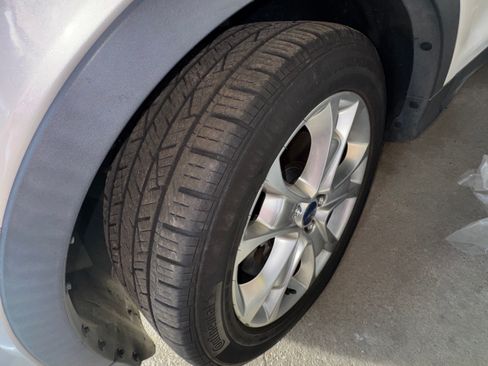 Used 2014 Ford Escape Titanium image 8