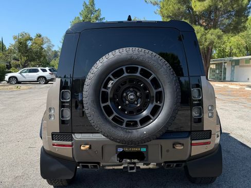 Used 2025 Land Rover Defender 110 AWD/4WD image 5