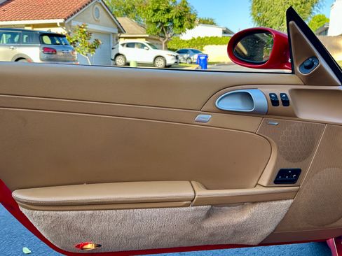 Used 2005 Porsche Boxster S RWD image 16