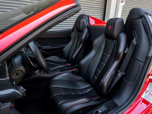 Used 2015 Ferrari 458 Spider image 12