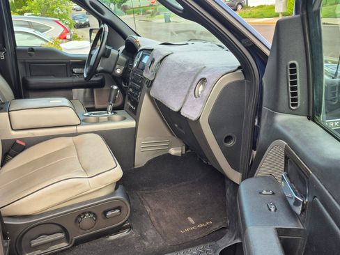 Used 2007 Lincoln Mark LT 4x4 image 6