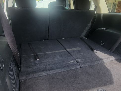 Used 2017 Dodge Journey SXT FWD image 13