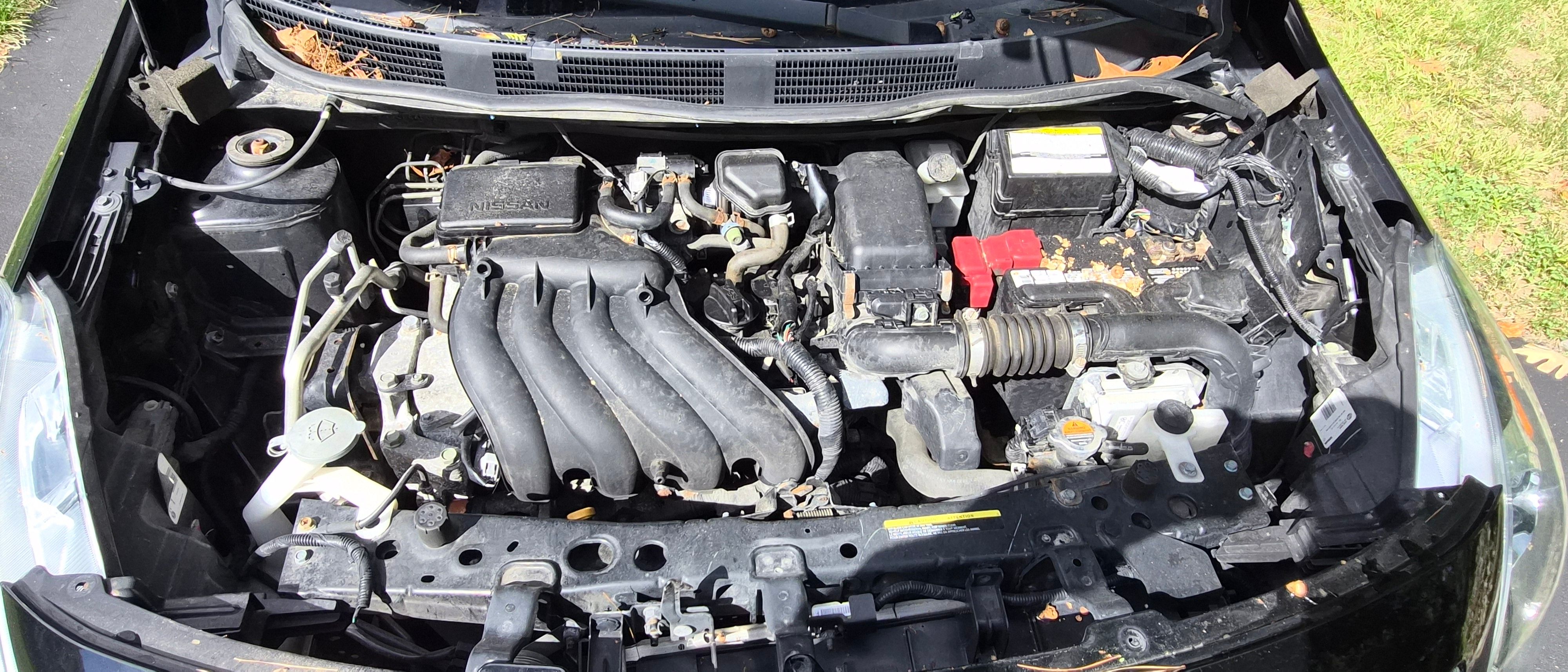 Used 2018 Nissan Versa SV FWD image 6