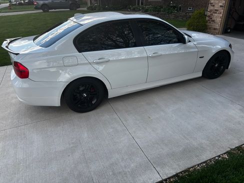 Used 2008 BMW 328i Sedan RWD image 4
