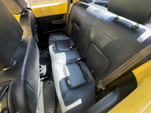 Used 2009 Volkswagen Beetle S image 2