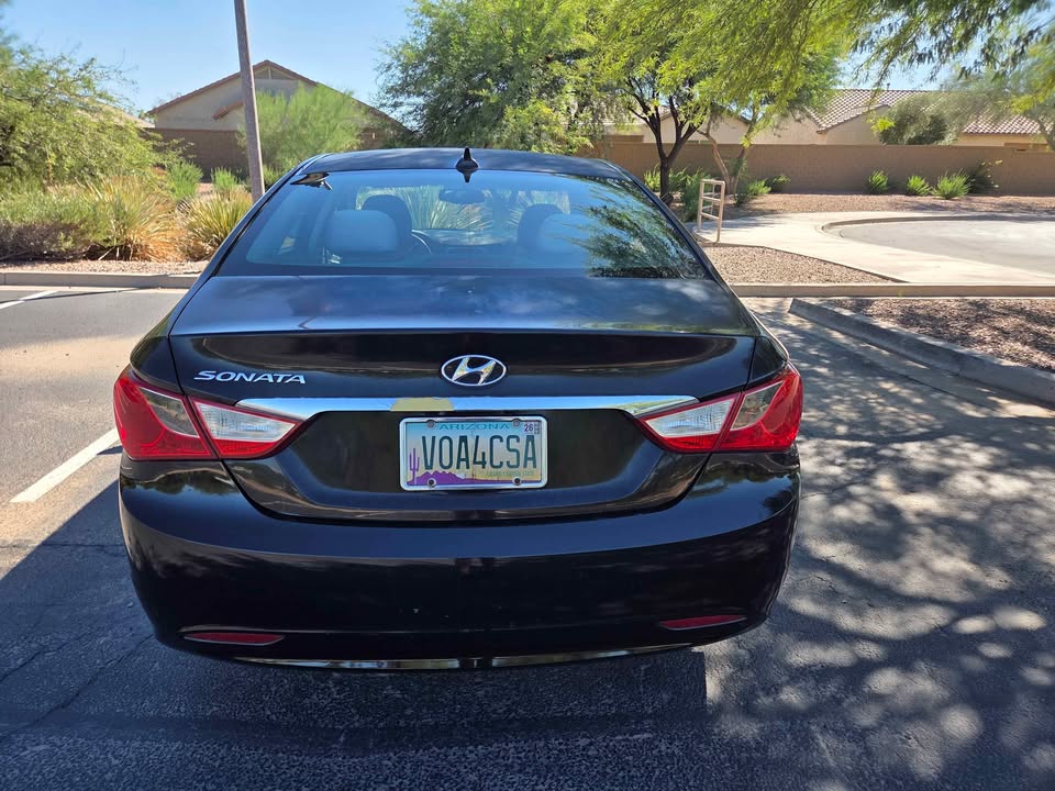 Used 2012 Hyundai Sonata GLS FWD image 4