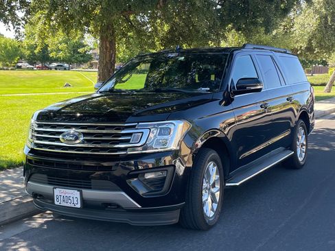 Used 2020 Ford Expedition Max XLT w/ Equipment Group 202A AWD/4WD image 2