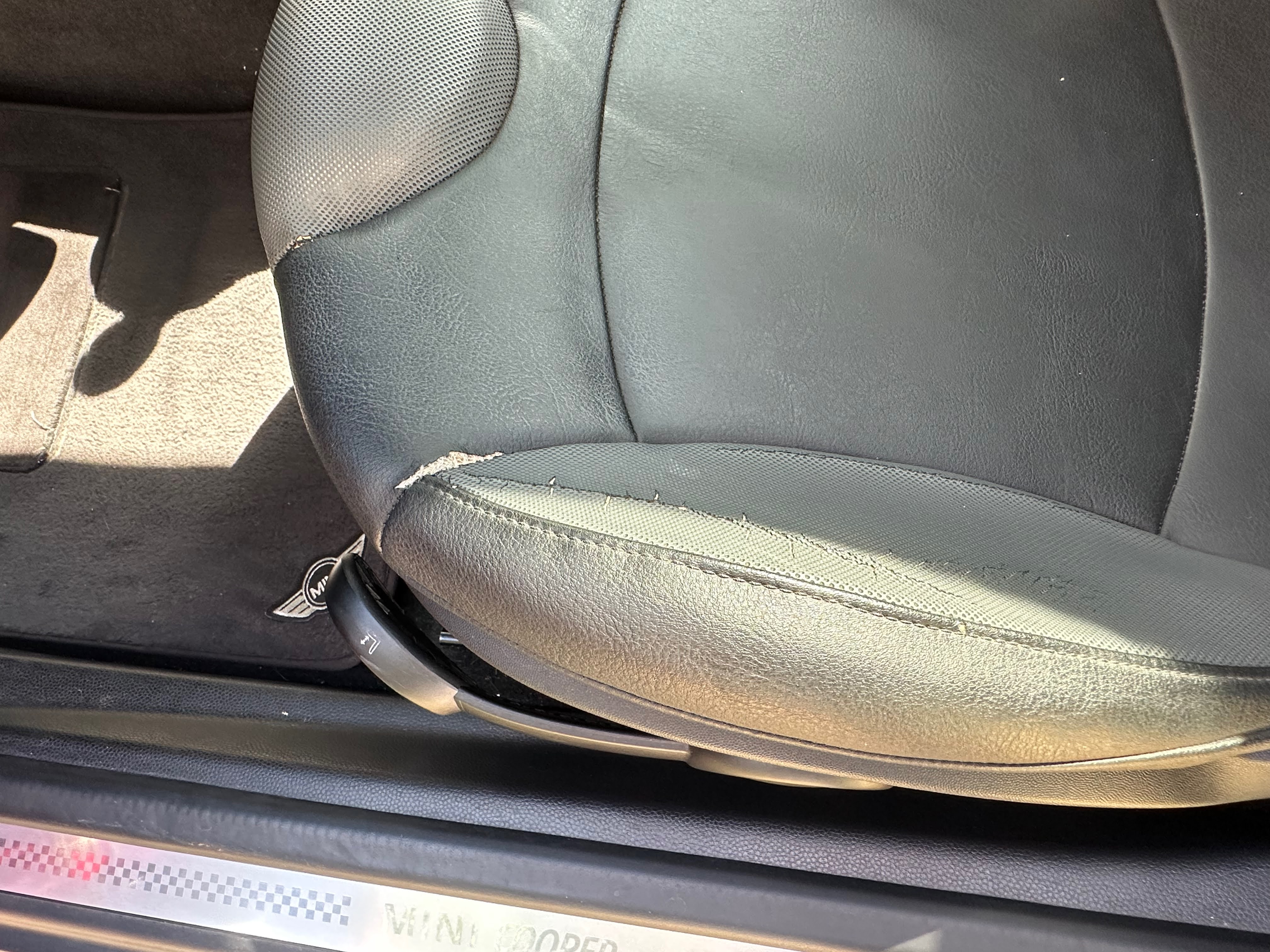 Used 2009 MINI Cooper S FWD image 16