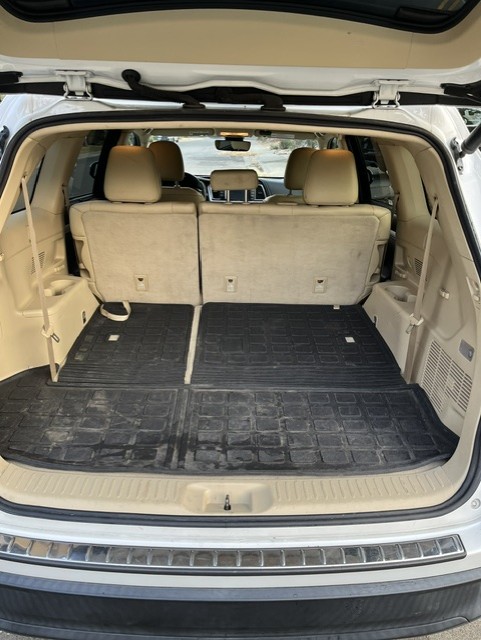 Used 2019 Toyota Highlander XLE FWD image 8
