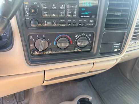 Used 2002 GMC Sierra 1500 SLE image 17