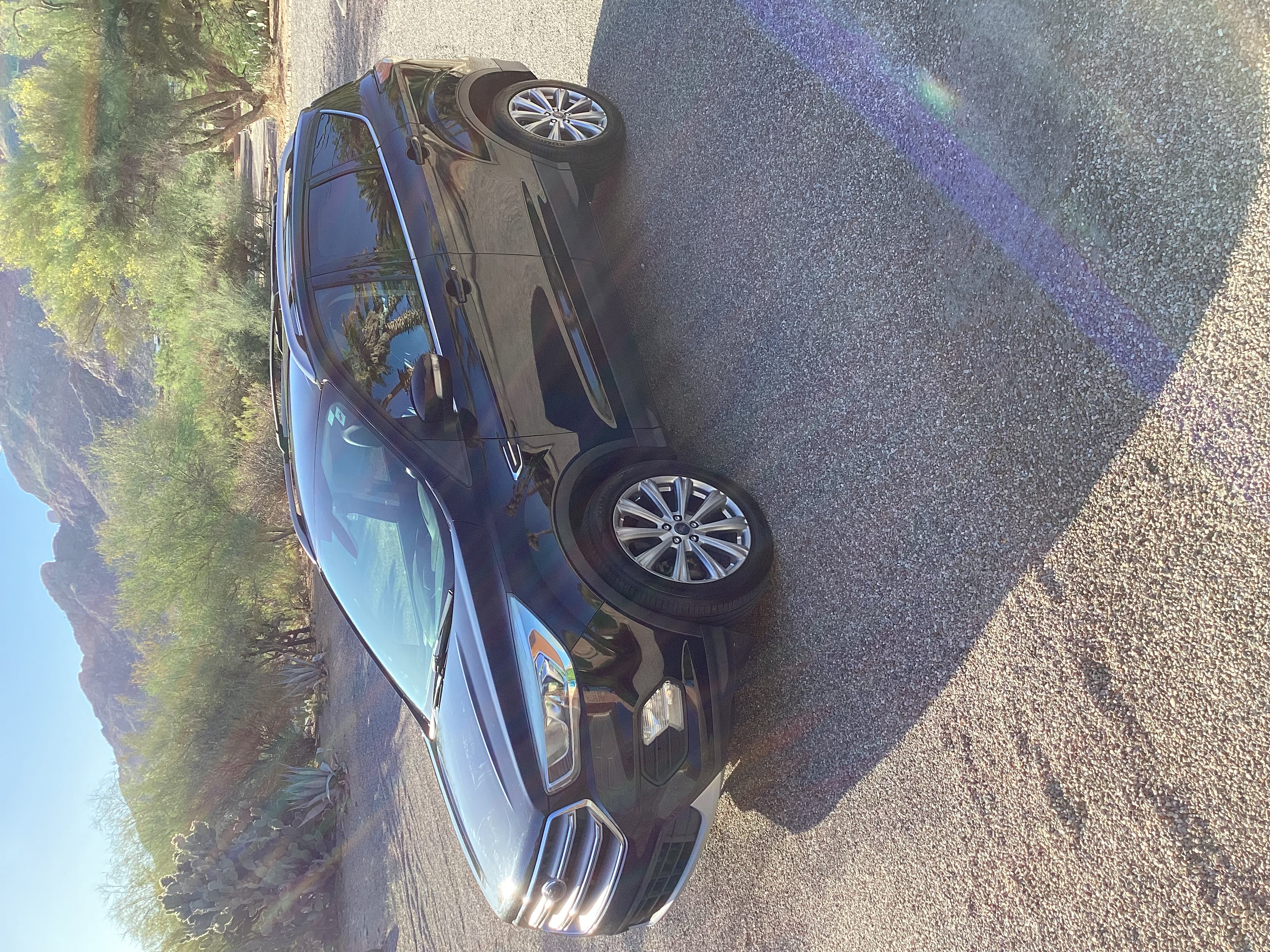 Used 2017 Ford Escape Titanium FWD image 1