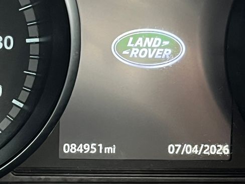 Used 2017 Land Rover Discovery Sport SE image 20