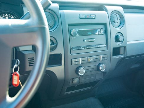 Used 2014 Ford F150 XL image 18