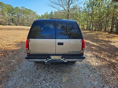 Used 1999 Chevrolet Tahoe Z71 w/ Comfort & Security Pkg image 4