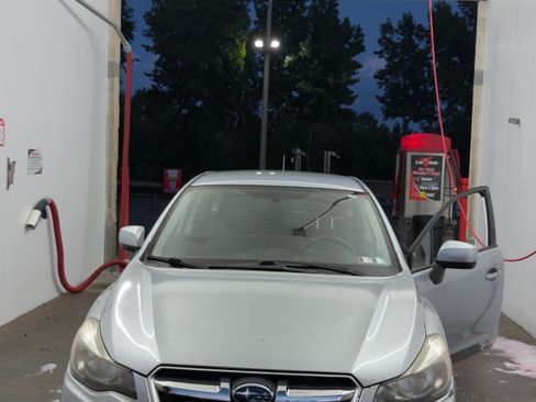 Used 2012 Subaru Impreza 2.0i Limited AWD/4WD image 1